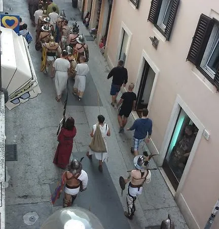 Апартаменти Arco Arina Пула